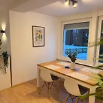 Ks - 2 Schlafzimmer Mit Einzelbetten Fuer 4-5 Personen *