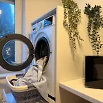 Apartman Ks - 2 Schlafzimmer Mit Einzelbetten Fuer 4-5 Personen