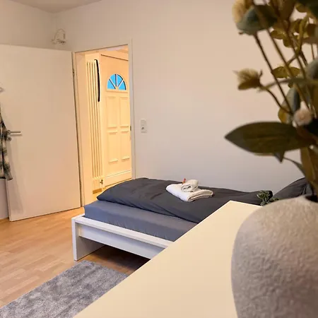 Ks - 2 Schlafzimmer Mit Einzelbetten Für 4-5 Personen