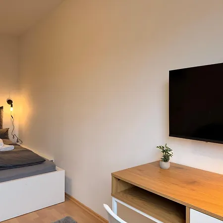 Ks - 2 Schlafzimmer Mit Einzelbetten Für 4-5 Personen Apartamento