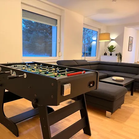 Ks - 2 Schlafzimmer Mit Einzelbetten Für 4-5 Personen *