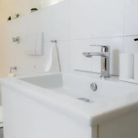 Ks - 2 Schlafzimmer Mit Einzelbetten Fuer 4-5 Personen * Bielefeld
